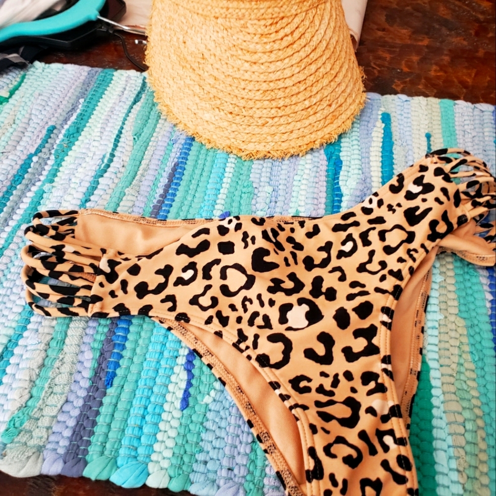 CHEEKINI BIKINI BOTTOMS
